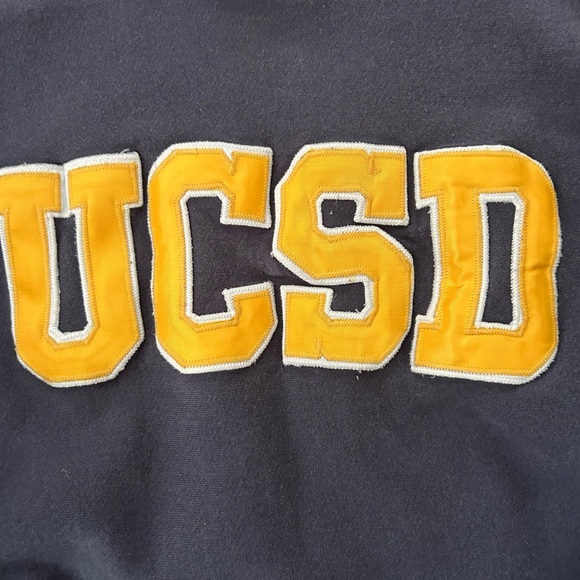 Vintage UCDS crew neck sweatshirt xl - Picture 4 of 6